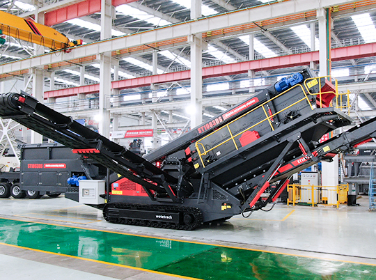 如何輕松應(yīng)對(duì)礦山破碎篩分的場(chǎng)地限制和基建難題？履帶式移動(dòng)破碎篩分站給你答案